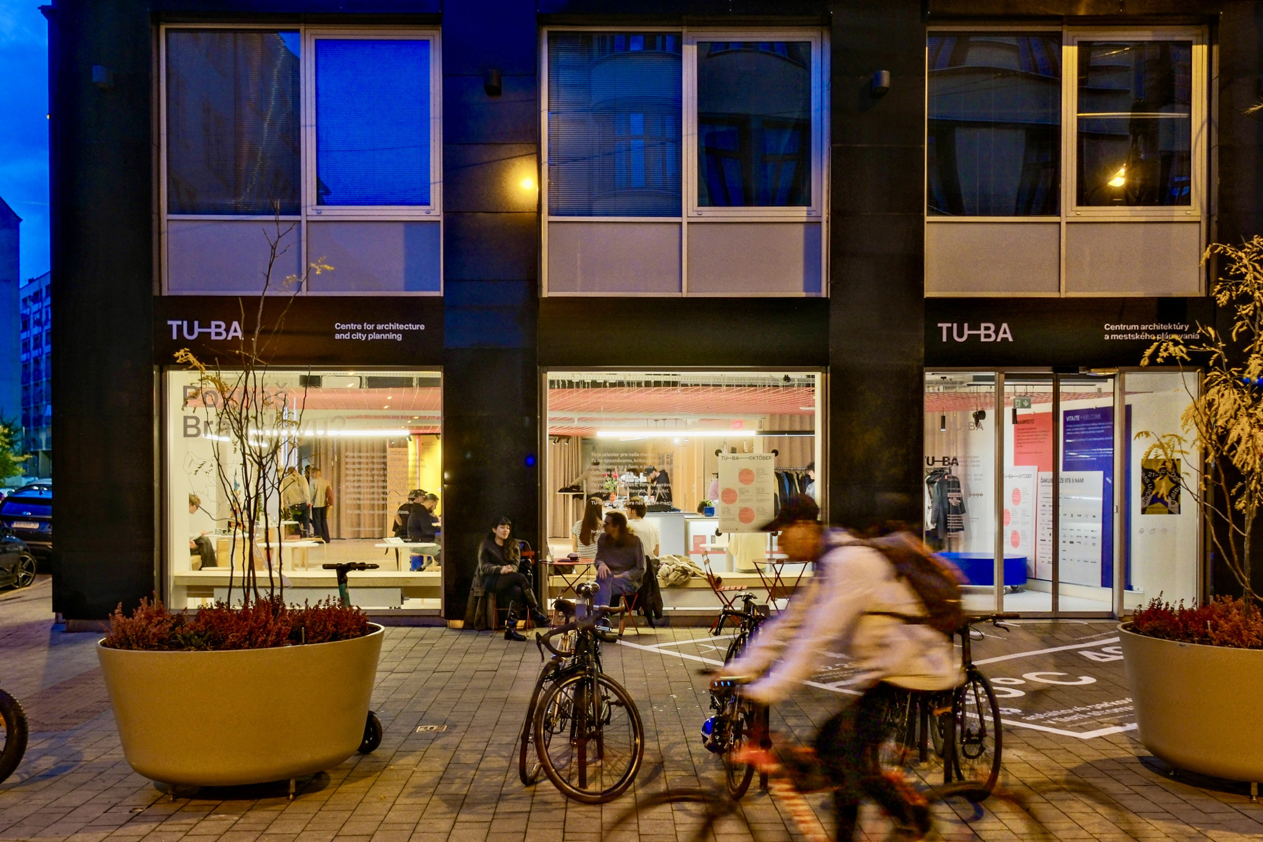 4 20251022_160445000_iOS_cropped.jpg