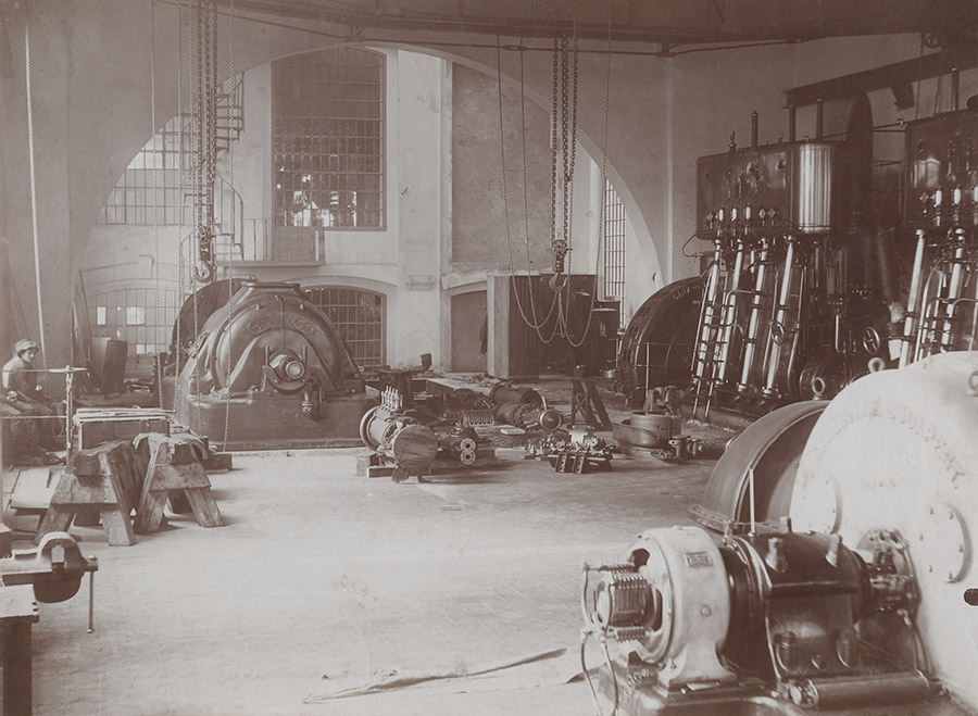 Silocentrála fungovala ako energetické centrum továrne / Silocentrála was an energetic center of the factory