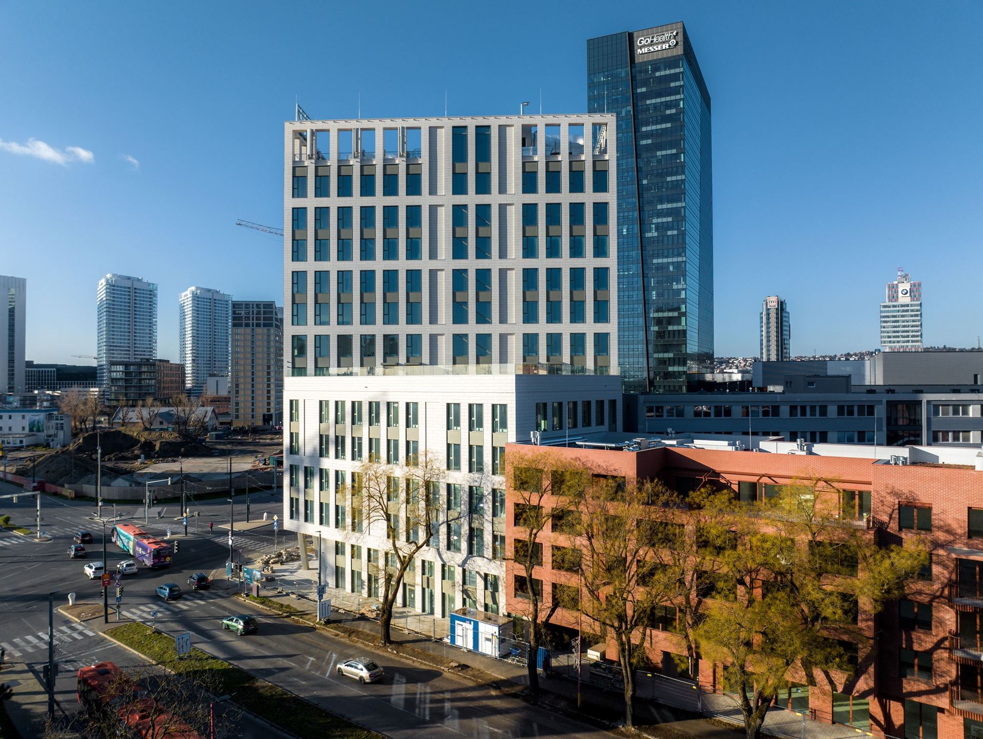 Moderná architektúra, ktorá dýcha s okolím